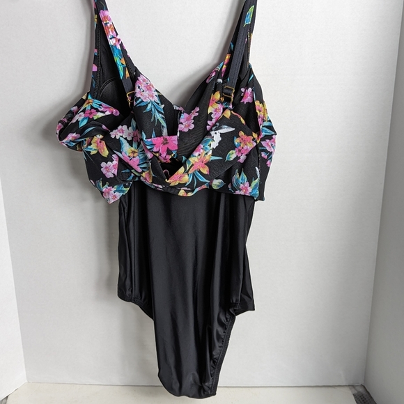 A.C.T swimsuit tropical print skirt sz 8 - Picture 8 of 8